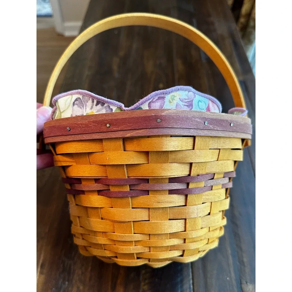 Longaberger 2000 Handwoven Basket with Floral Liner and Protector Dresden‎ Ohio